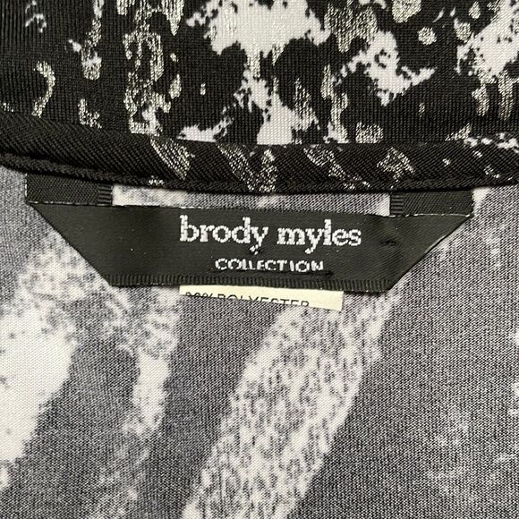 Brody Myles Waterfall Ruffle Sleeveless Top Size Unknown - Picture 8 of 8